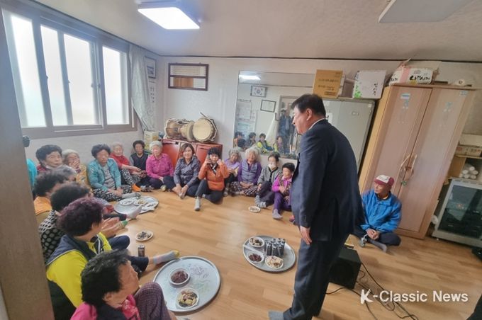 영광군 '2023년 찾아가는 경로당 실버청춘극장' 절찬 상영중!