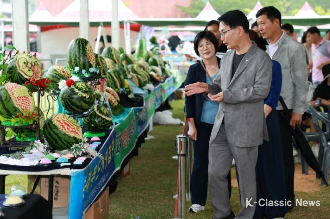 고창군, '풍천장어와 함께하는 제21회 고창 복분자와 수박축제' 성료..17만명 찾아