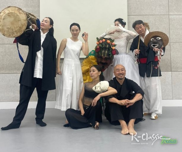 시립무용단 홀로홀춤