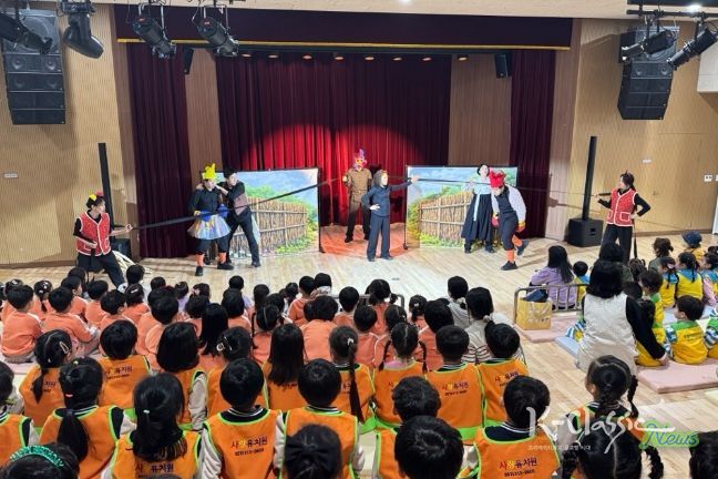 부산 서구 한형석 자유아동극장, 부산시립극단 초청 공연